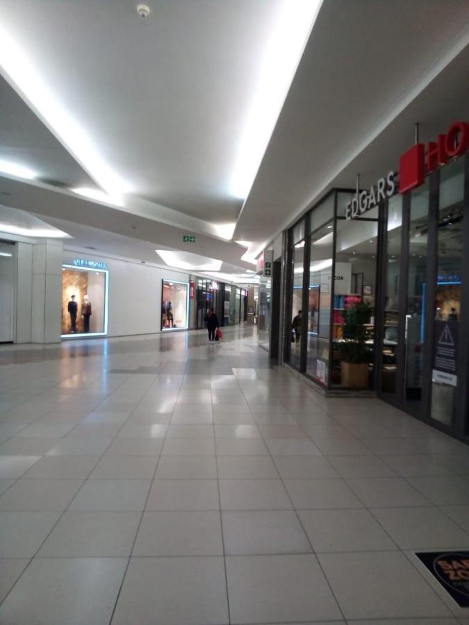 La One Rosebank Stay 요하네스버그 외부 사진