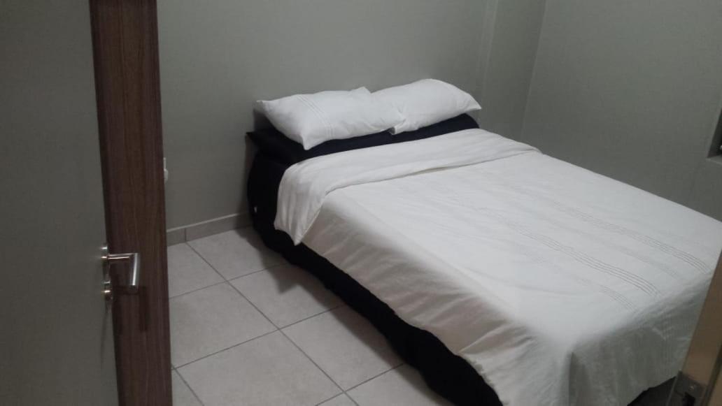La One Rosebank Stay 요하네스버그 외부 사진